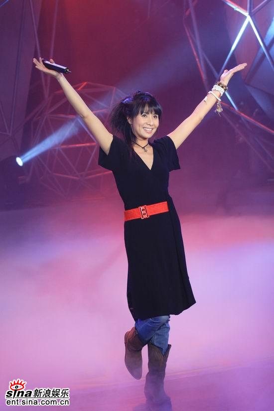 台湾歌手黎亚图片