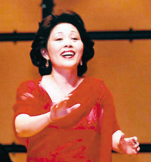 女高音歌唱家胡晓平图片