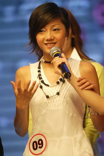 新浪娱乐讯 2006年7月8日中午12:30,湖南卫视2006快乐中国超级女声