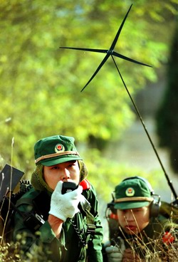 图文:武警山西总队举行通信兵实战演习