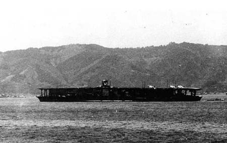赤城号航空母舰 残骸图片