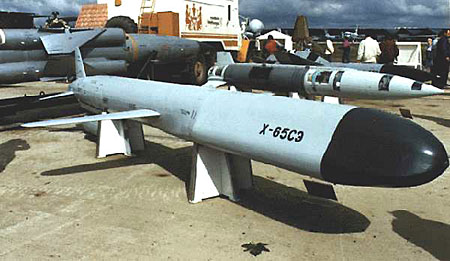 x102巡航导弹图片