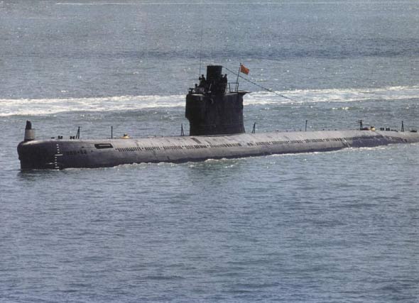 图文:中国海军r级033常规潜艇(12)
