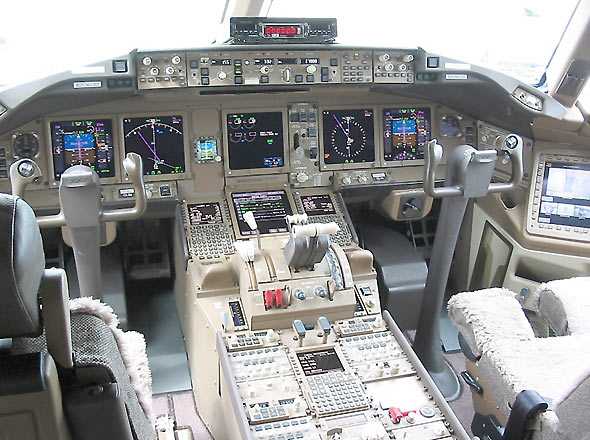组图波音777200lr环球飞机
