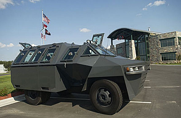 美国推出新型灰熊高技术战场装甲出租车图