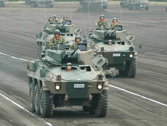 日本现役装甲车图片