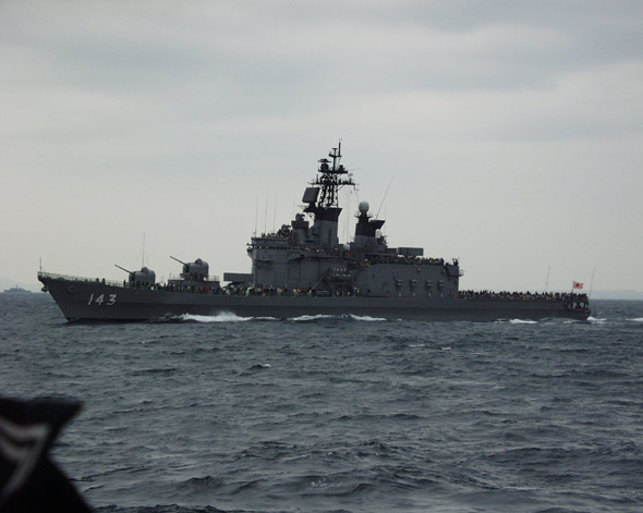 图文海上自卫队白根级驱逐舰首舰白根号