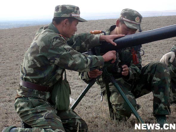 武警机动师 重武器图片