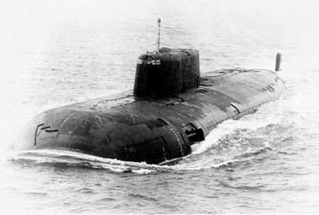 奥斯卡2型核潜艇图片