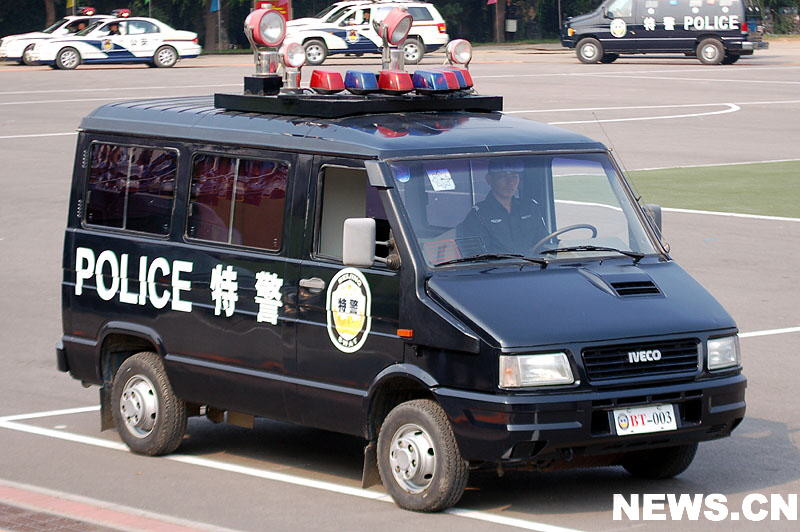 北京特警装备豪华警用车辆阅兵式!