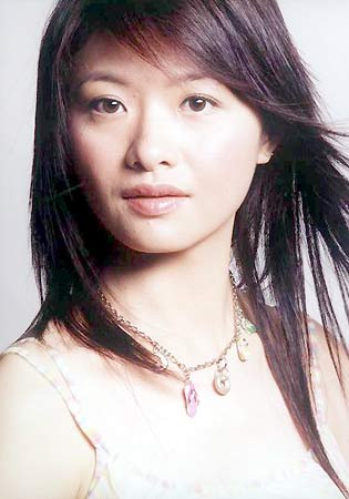2004年女演员图片