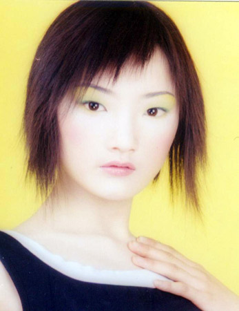 2005中国内衣模特大赛参赛选手风采杨旖娜图