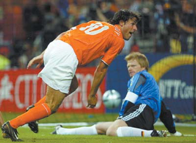 04欧洲杯荷兰vs德国_(欧洲杯预选赛荷兰vs德国)
