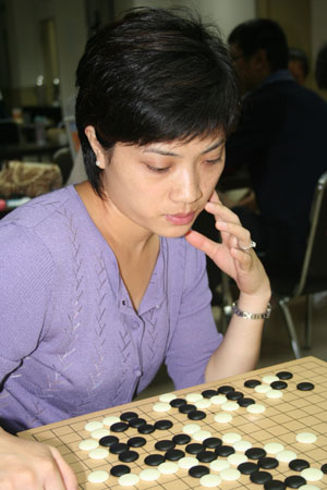 中国围棋女棋手徐莹图片