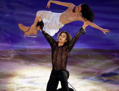 冰上舞蹈夫妻图片