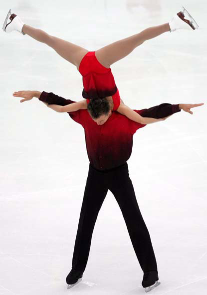 双人滑冰运动员夫妻图片