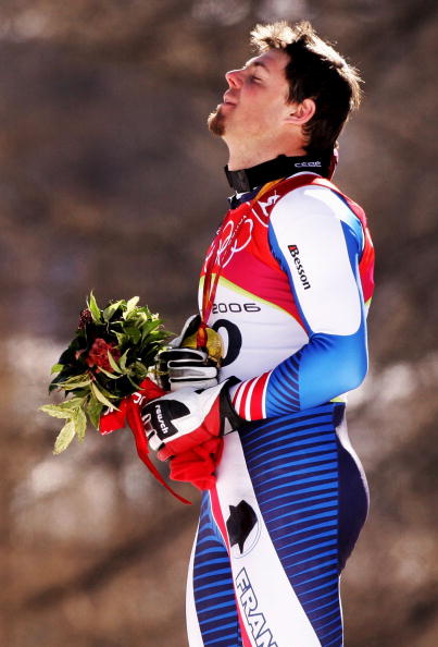 图文2006都灵冬奥会男子速降决赛尽情享受的瞬间
