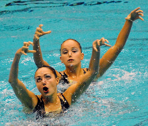 俄罗斯女子花样游泳图片