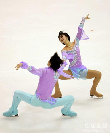 北京时间2月3日晚,在长春五环体育馆进行的第六届亚冬会花样滑冰比赛